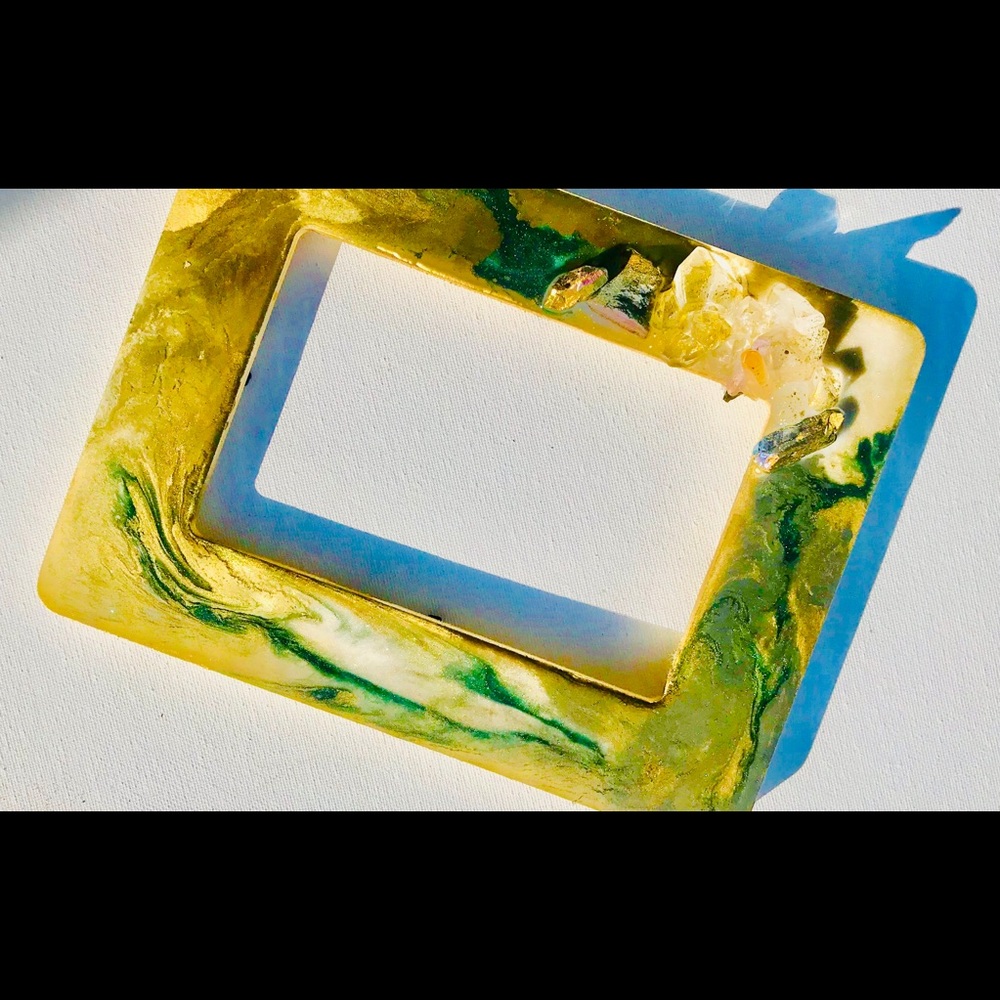 Resin Geode Frame